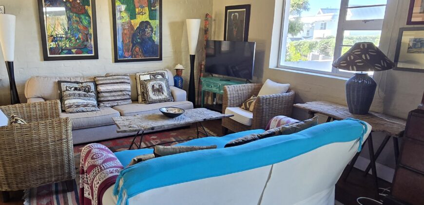 UNDER OFFER – 2 Bedroom Home in Cape St Francis
