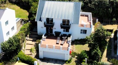 UNDER OFFER – 2 Bedroom Home in Cape St Francis