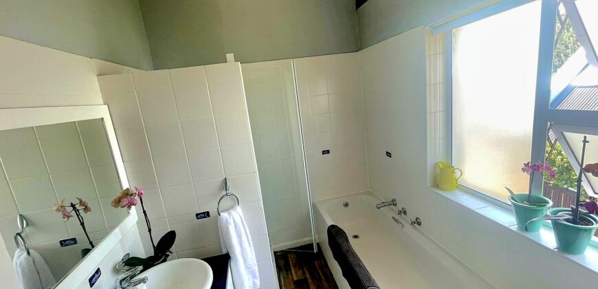 SOLD – Cape St Francis beach Cottage