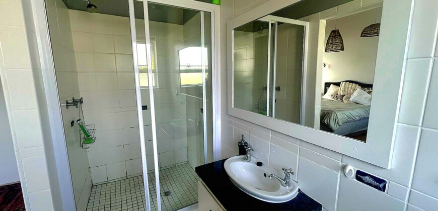 SOLD – Cape St Francis beach Cottage