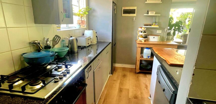 SOLD – Cape St Francis beach Cottage