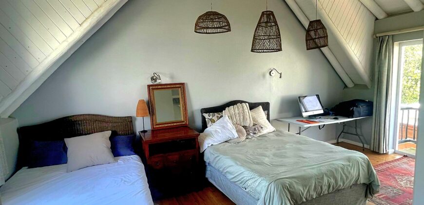 SOLD – Cape St Francis beach Cottage