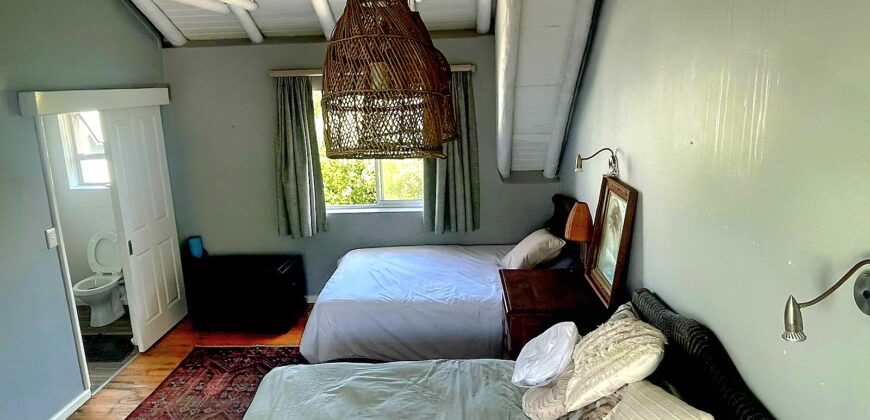 SOLD – Cape St Francis beach Cottage