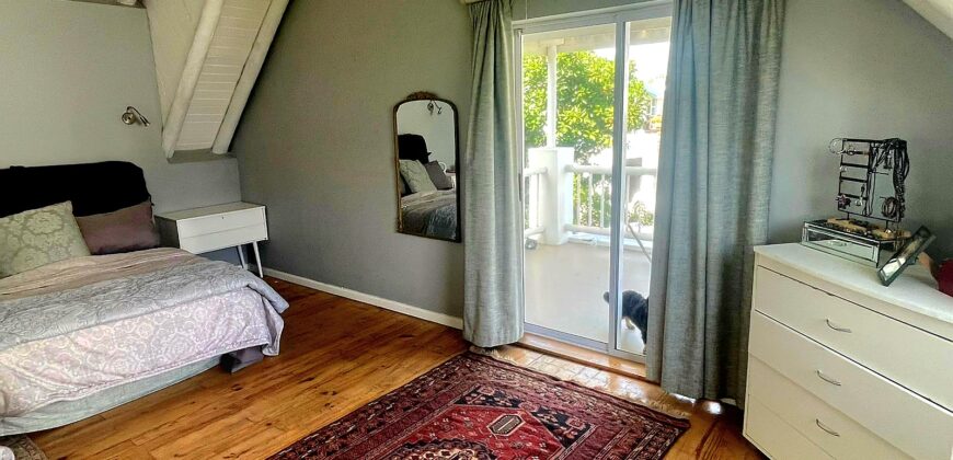 SOLD – Cape St Francis beach Cottage