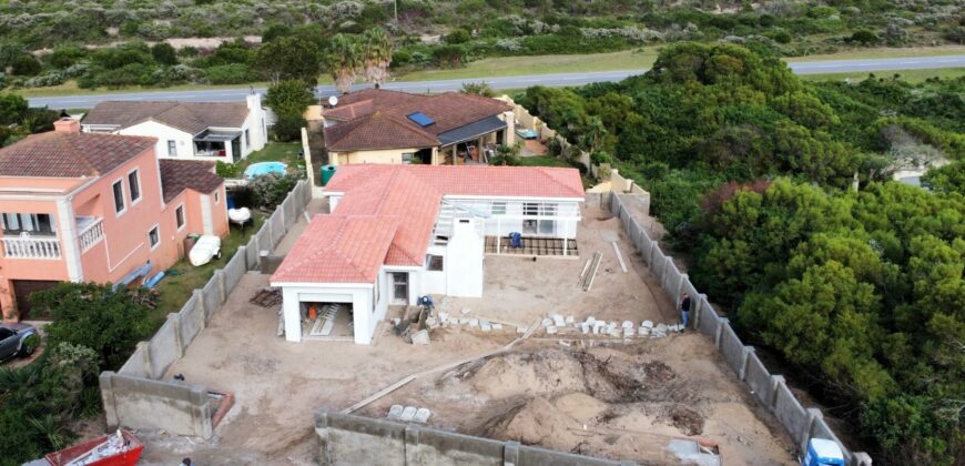 Brand-New Three Bedroom home in Santareme – St Francis Bay – UNDER OFFER!