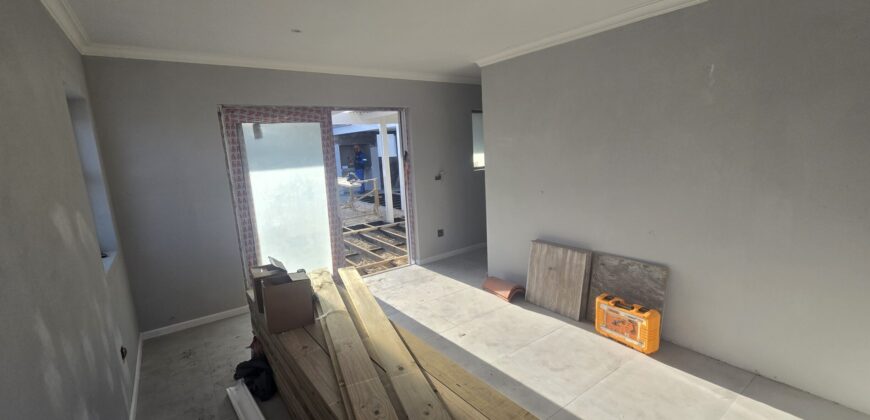 Brand-New Three Bedroom home in Santareme – St Francis Bay – UNDER OFFER!